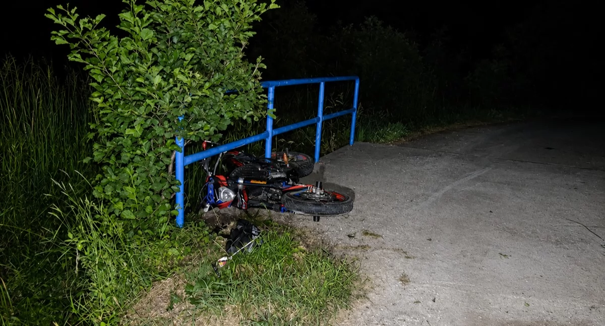 Wypadki drogowe, Nocna tragedia drodze zginął motocyklista - zdjęcie, fotografia